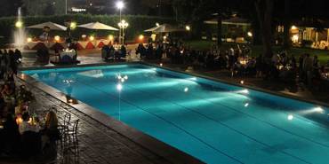 Festa dei 18 anni in piscina: d’estate la soluzione ideale